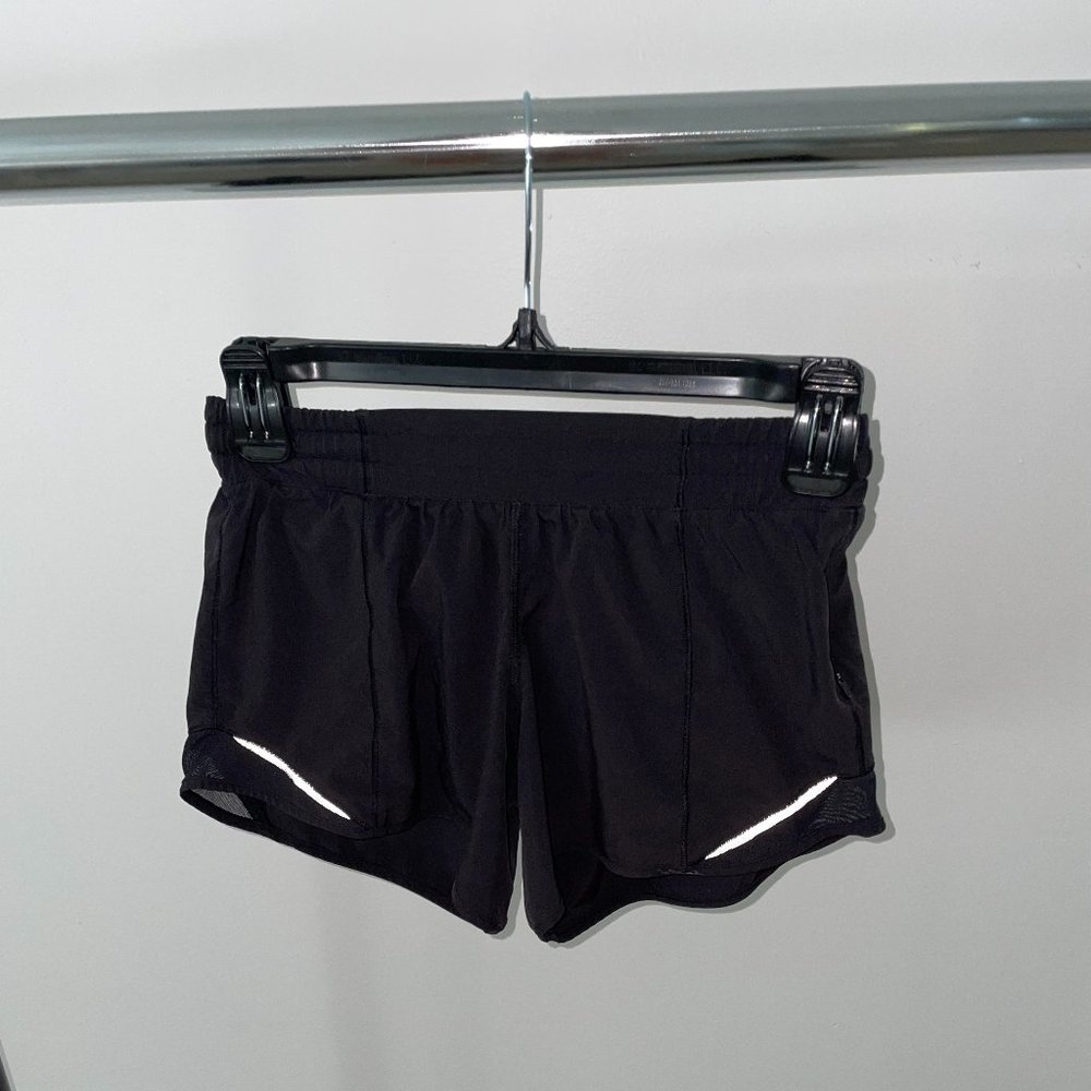 Lululemon Hotty Hot Shorts 4"